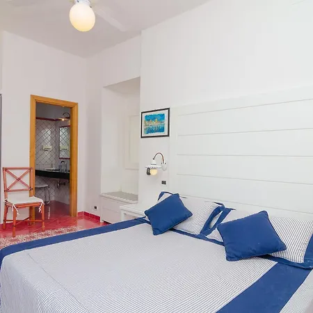 מלון Casa Celestino 4*