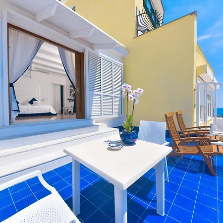 מלון Casa Celestino Sant'Angelo (Isola d'Ischia)