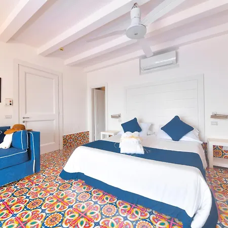 מלון Casa Celestino 4*