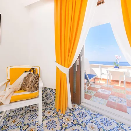 מלון Casa Celestino Sant'Angelo (Isola d'Ischia)