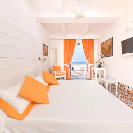 Casa Celestino מלון Sant'Angelo (Isola d'Ischia)