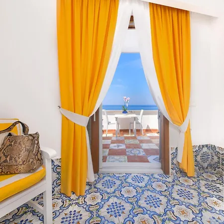 Casa Celestino Sant'Angelo (Isola d'Ischia)